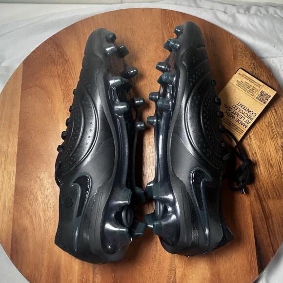 Nike Tiempo Legend 10 Elite FG Black Soccer Cleat DV4328-002 Men’s 6/Women’s 7.5 main image 3